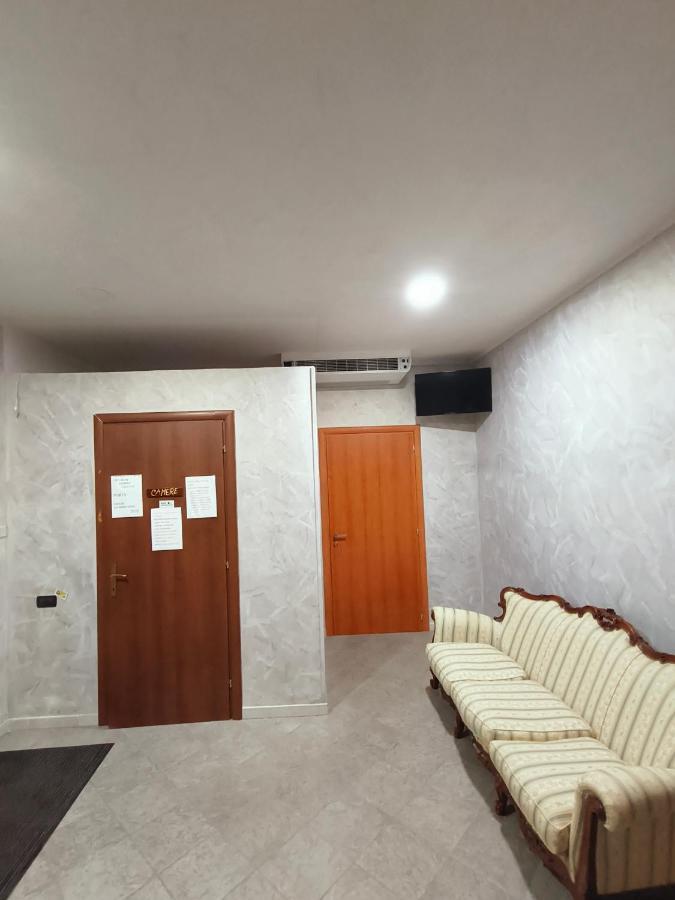 Affittacamere Dolce Sogno Cherasco Ngoại thất bức ảnh