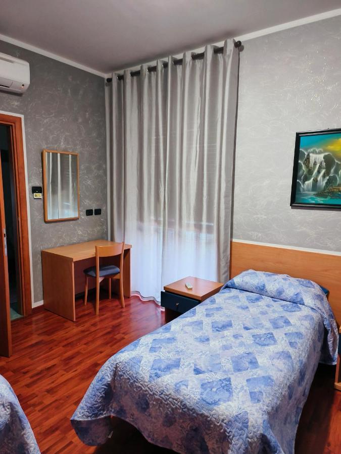 Affittacamere Dolce Sogno Cherasco Ngoại thất bức ảnh